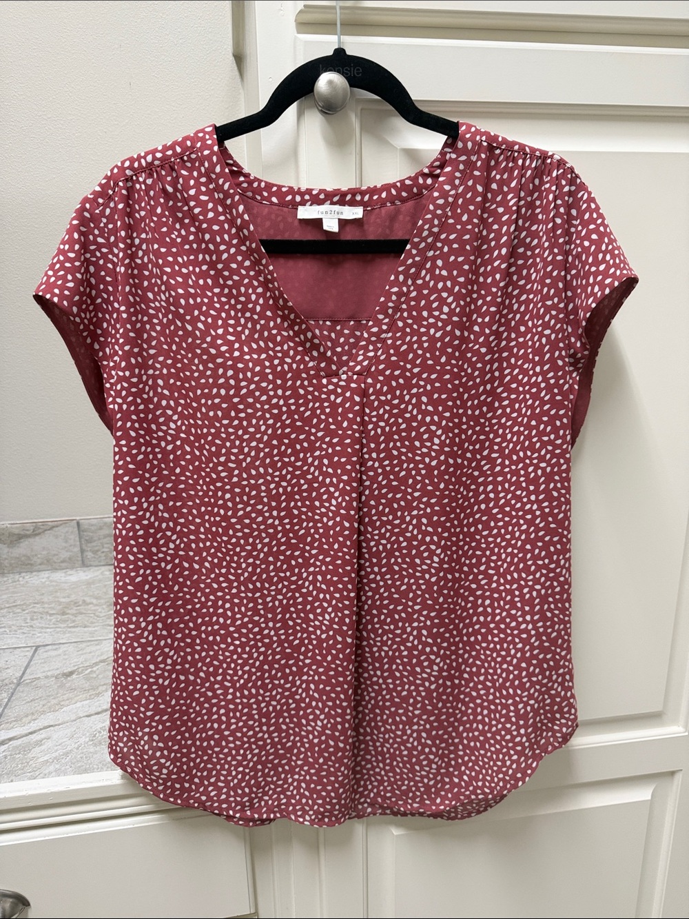 Fun 2 Fun women’s blouse. XXL